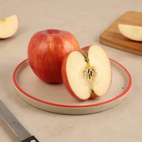 Swau ( Apple )