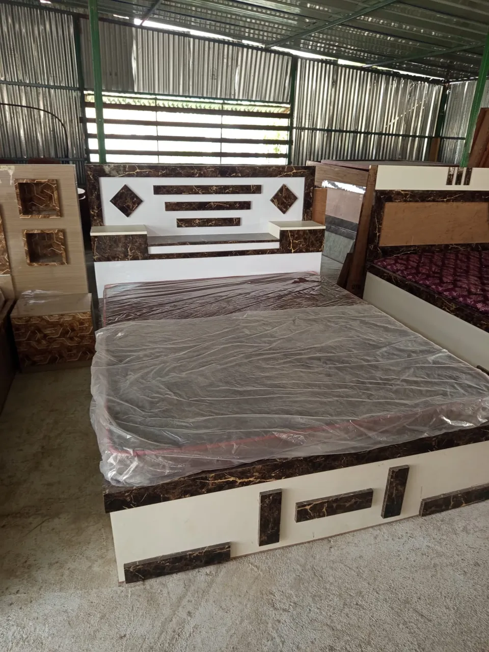 Box Plang 5*6 Feet