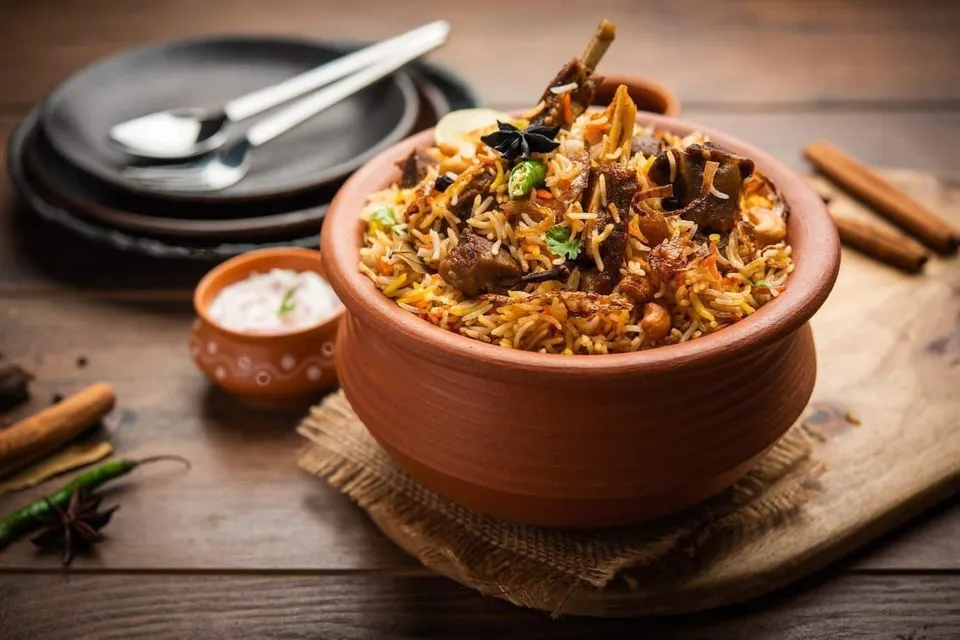 HY. Chickem Matka Biryani 2 Person